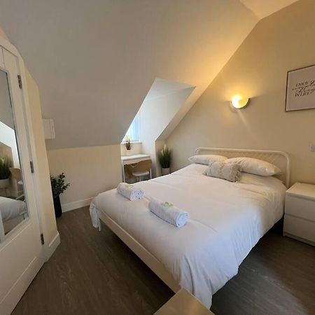 6 Studio Flat, 50M To Airbus 布里斯托 外观 照片